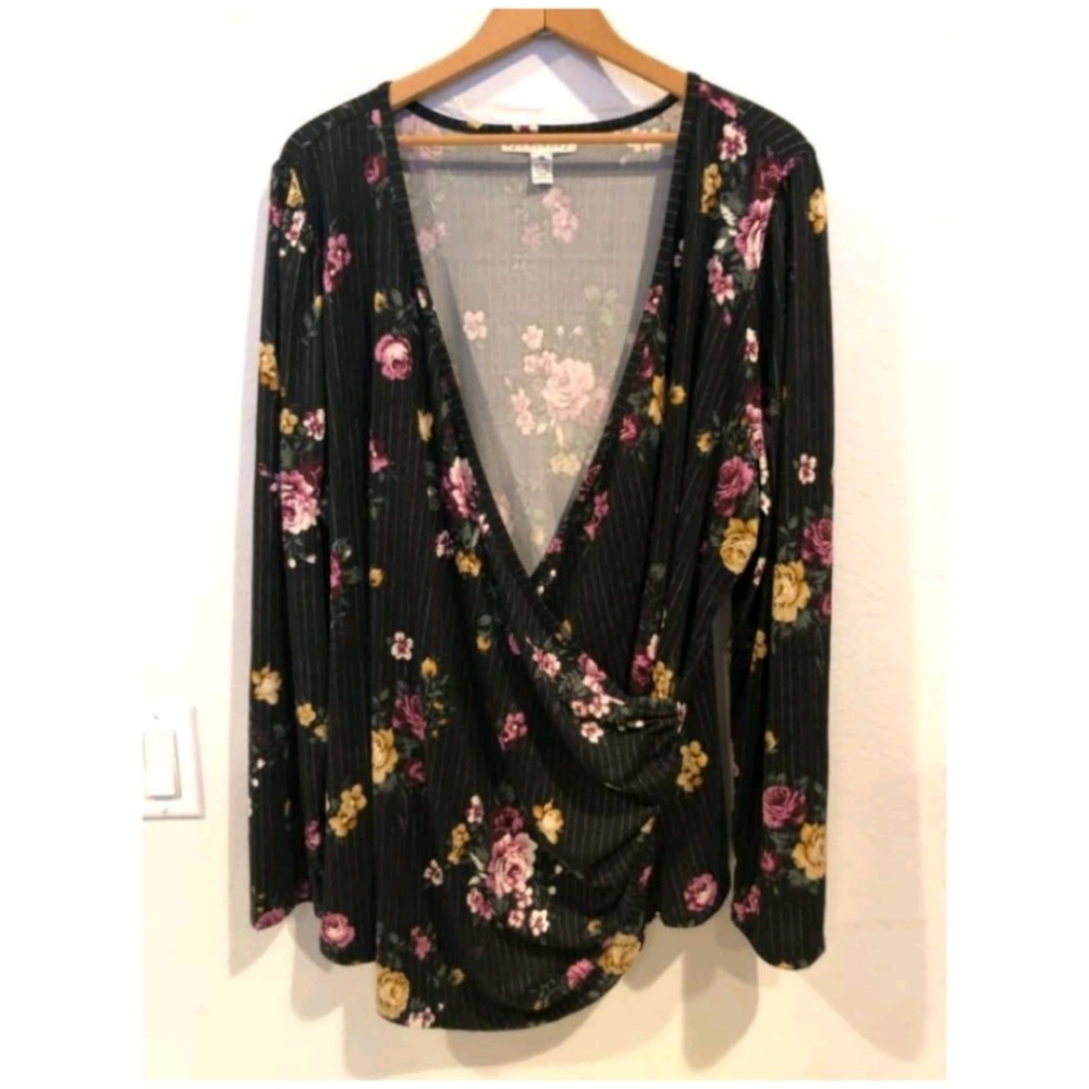 Eye Candy Floral 3/4 Sleeve Faux Wrap Blouse